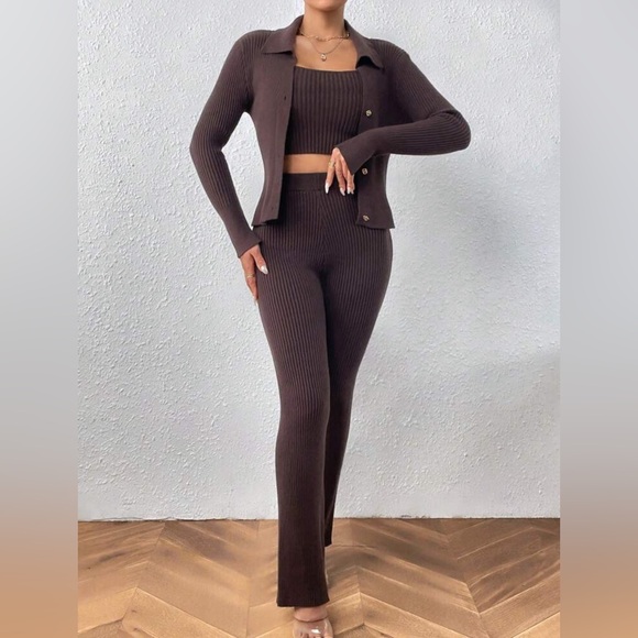 Knitted 3 Piece Brown Set - Picture 5 of 8